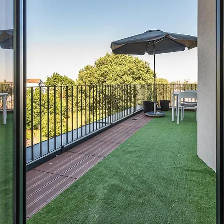 Guestready - One Step Closer