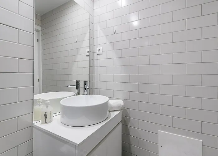 Guestready - One Step Closer * Oporto